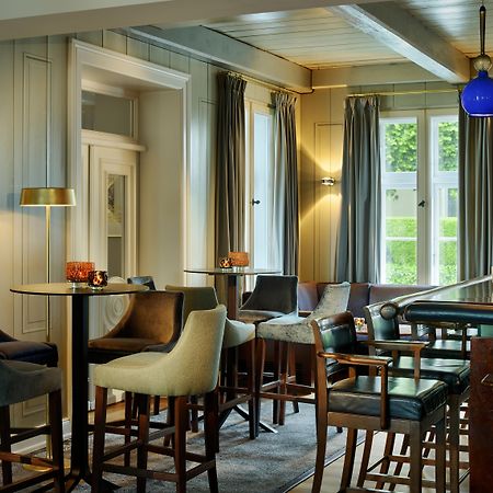 Hotel Louis C. Jacob Hamburg Exterior photo The bar at the hotel